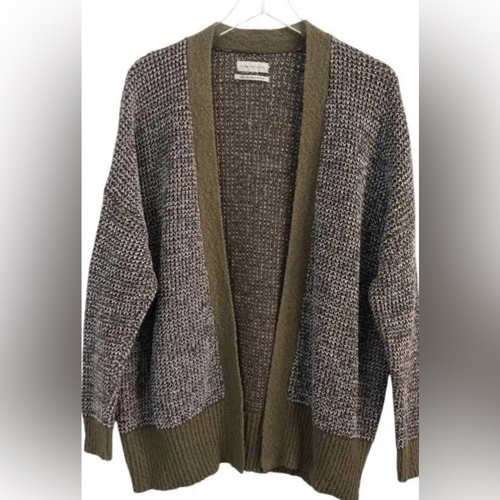 Urban Outfitters Olive Colored Women's Cardigan - Picture 2 of 5